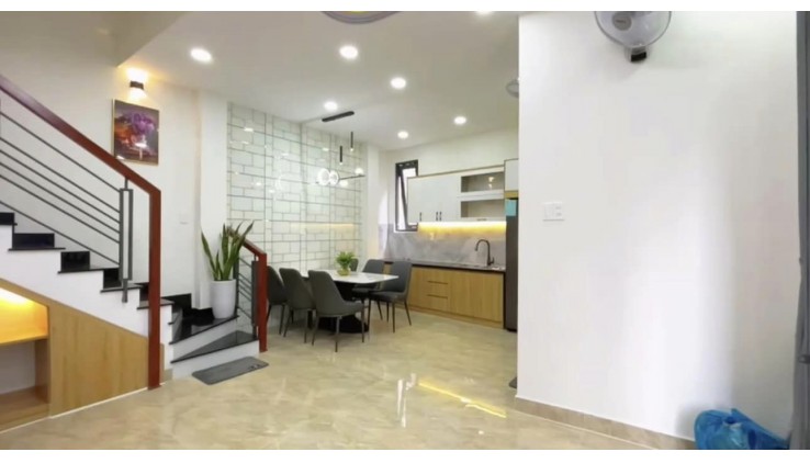 Hai Mặt Tiền, 7m x 6m, 3 Tầng, 3PN, FULL Nội Thất, Quang Trung, Gò Vấp