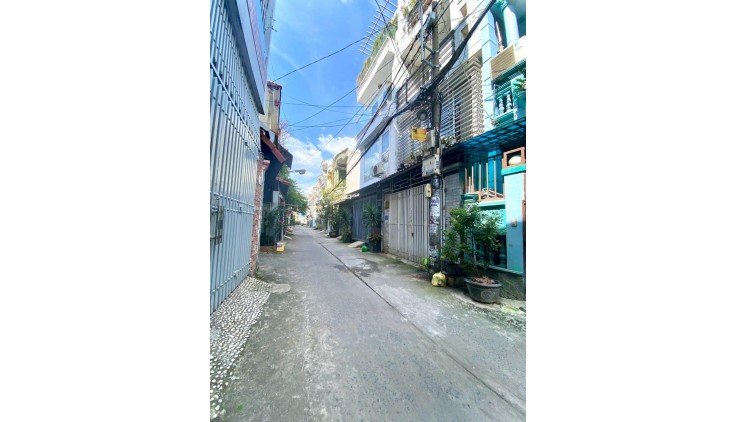 Bán nhà riêng Phường 14,Gò Vấp.Cạnh bên Emart gò Vấp,Xe hơi ngủ trong nhà.