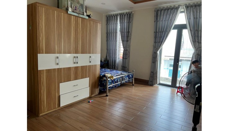 bán nhà hẻm xe tải giáp Tân Phú -75m2- 5 lầu-ngang 5- nội thất cực đẹp - nhỉnh 6 tỷ -