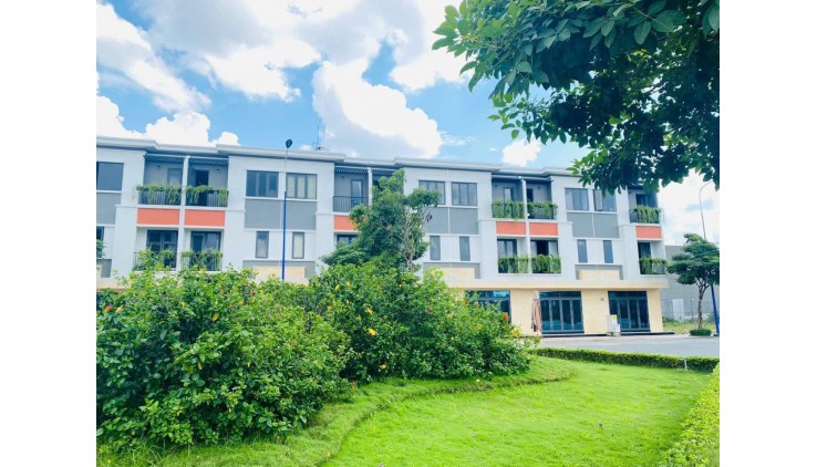 Bán đất phường Long Phước quận 9 sát bên cầu Long Đại,thổ cư,sẵn khai thác homestay