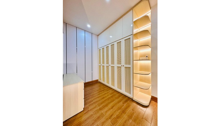 Bán nhà mặt tiền Nguyễn Văn Khối Gò Vấp đầy đủ nội thất vào ở ngay