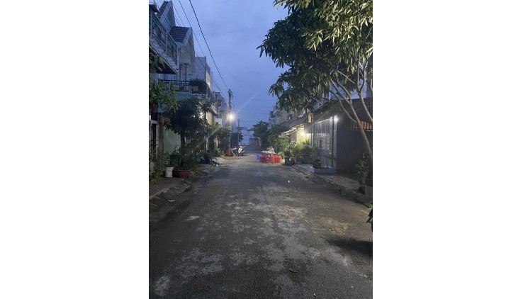 CHÍNH CHỦ CẦN BÁN NHANH LÔ ĐẤT ĐẸP tại đường Bà Điểm 4, xã Bà Điểm, huyện Hóc Môn