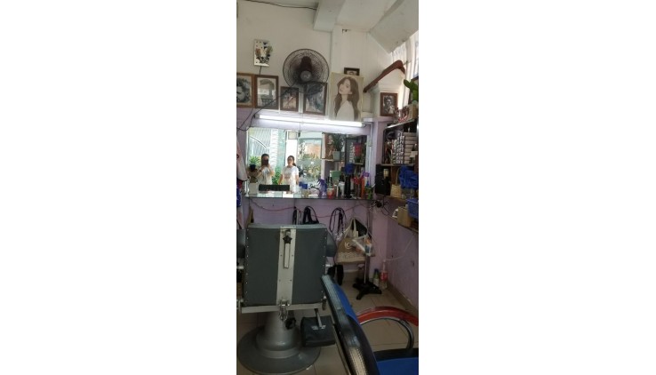 CHÍNH CHỦ Cần Sang Tiệm Tóc Vị Trí Đẹp Tại Quận Bình Thạnh - HCM