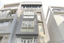 Bán nhà Lê Văn Sỹ kinh doanh, Q3, 4 tầng sổ vuông, 4 x 6,2m, sổ vuông như A4, giá 5,4 tỉ