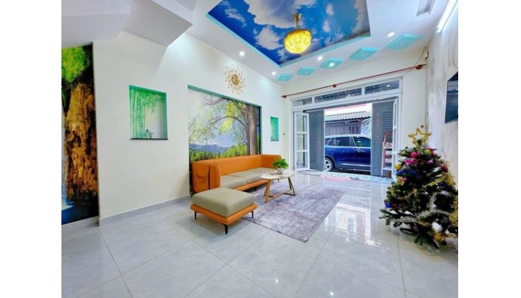 CHUYÊN MÔI GIỚI QUẬN 7, MÔI GIỚI QUẬN 8, MÔI GIỚI QUẬN 4, MÔI GIỚI NHÀ BÈ
mặt tiền kinh doanh hẻm thông, nhà mới 3 tầng xe hơi tới đậu cửa, chủ tặng
