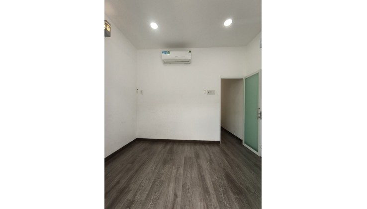 BÌNH TÂN - NHÀ LÔ GÓC - HẺM XE TẢI TRÁNH - CHỦ THIỆN CHÍ BÁN