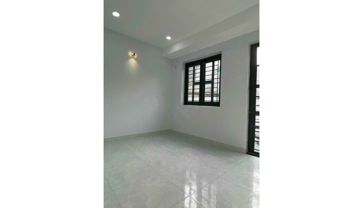 Quá Thơm nhà mặt tiền chợ Nguyễn Sơn Tân Phú 5 Tầng dòng tiền cho thuê 20tr/tháng.Giá4ty289