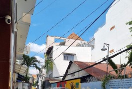 Cần bán gấp nhà 2 tầng 47m2 Nguyễn Văn Đậu xe hơi đậu trước nhà giá chỉ 5 tỷ 890