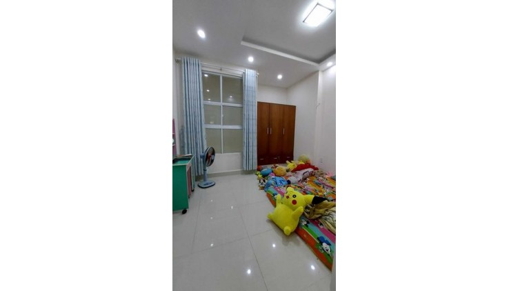 Bán gấp Mặt Tiền Ngay Chợ HIỆP PHÚ Thủ Đức 130M2  - 8.7 Tỷ Đầu Tư