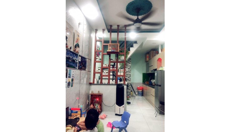 NHÀ BÁN HẺM 988 QUANG TRUNG- 26M2- 2 TẦNG, 2 PN, GIÁ CHỈ 3,3 TỶ THƯƠNG LƯỢNG.