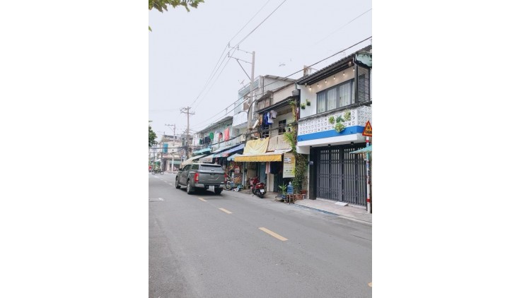 Cần bán MTKD ngay đường Hiền Vương, Pham Văn Xảo, , Tân Phú, 15m2, 2 tầng, 2.Tỷ nhỉnh