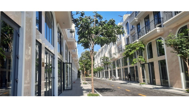 Bán nhà phố thương mại Sen Vầng Town Bình Chánh, khu sầm uất đông dân cư
