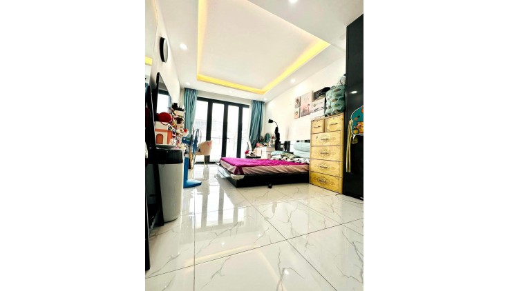 312 Quang Trung - P10 - Gò Vấp - Nhà 4 Tầng Đẹp Hẻm Xe Hơi - 40M2 - Giá Chỉ Nhỉnh 5 Tỷ. Đã Hoàn Công Đầy Đủ.