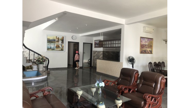 Biệt thự ĐẲNG CẤP VIP full nội thất, hồ bơi, Tennis, Bến DU THUYỀN, An Ninh 24h