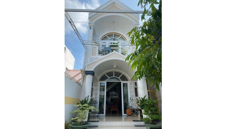 Thị Trấn - Nhà Bè - 2tầng Siêu rộng ( ngang 6.3m nở hậu 6.5m dài 23m ) nhỉnh 5ty