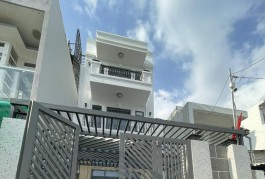 Bán nhà Huỳnh Tấn Phát, Thị trấn Nhà Bè,
DT 115 x 3 tầng (5x23)
Giá 7,5 tỷ tl