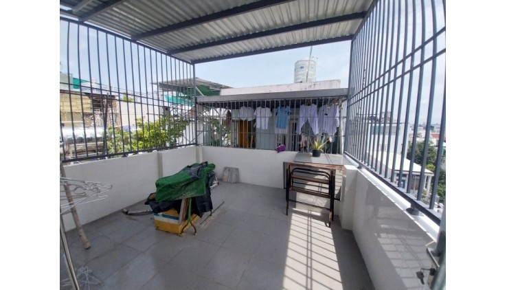 BÁN GẤP 8 CĂN NHÀ VÀ ĐẤT HẺM XE TẢI ĐUA ĐƯỜNG THỐNG NHẤT ĐẤT NƯỚC PHƯỜNG 16 GÒ VẤP. CẦN TIỀN ĐẦU TƯ RESORT PHAN THIẾT,