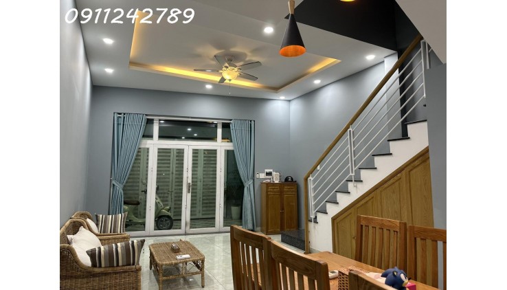 BÁN NHÀ 4 TẦNG ĐƯỜNG 10M, XE 7 CHỖ VÀO NHÀ, SỔ HOÀN CÔNG CHUẨN, CẠNH GLOBAL CITY, SÁT KCNC SAMSUNG, GIÁ CỰC TỐT CHO KHÁCH ĐẦU TƯ, MUA Ở
