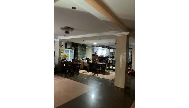Ngộp Nặng Giảm 10 tỷ Gấp bán khách sạn Mặt tiền ÂU CƠ dòng tiền 200tr/tháng 308m2 ,8 Tầng 49 tỷ