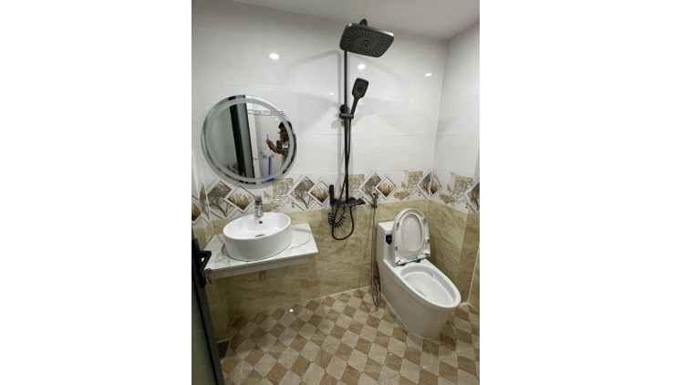 Bán căn nhà HXH An Phú Đông 80m2 - 2 Tầng. Quận 12. Gíap Gò Vấp. Gỉam sâu