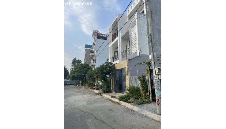 B á n Nhà 2 tầng đường số Nguyễn Xiển, gần Vinhomes Grand Park, 58m2 hoàn công, hẻm xe hơi, 3 tỷ x còn TL
