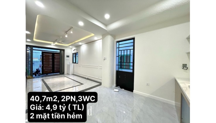 Nhà đẹp - hẻm xe hơi Huỳnh Tấn Phát . Tiện đi lại trung tâm quận 7 ,4,1