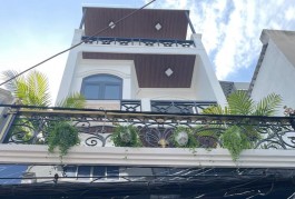 Ô TÔ ĐỔ CỬA NGAY KHU TRUNG TÂM - NHÀ MỚI 4 TẦNG - LÔ NHỊ HẺM L.V.L THÔNG THOÁNG - 4.2x11m - TÂN KIỂNG - QUẬN 7 - GIÁ 6 TỶ MẤY