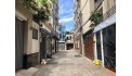 Chính chủ cho thuê nhà hẻm xe hơi đường Hoàng Diệu, Quận Phú Nhuận, TP.HCM