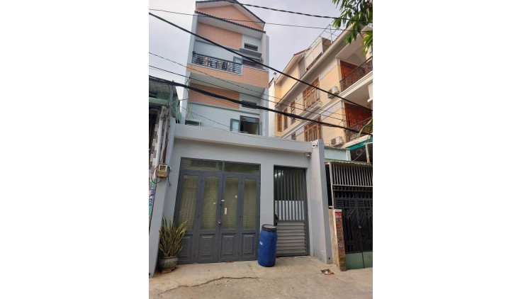 BÁN NHÀ MẶT TIỀN hoạt động, TT QUẬN 12, ngay NGUYỄN ẢNH THỦ. ngôi nhà còn mới trong Ở NGAY