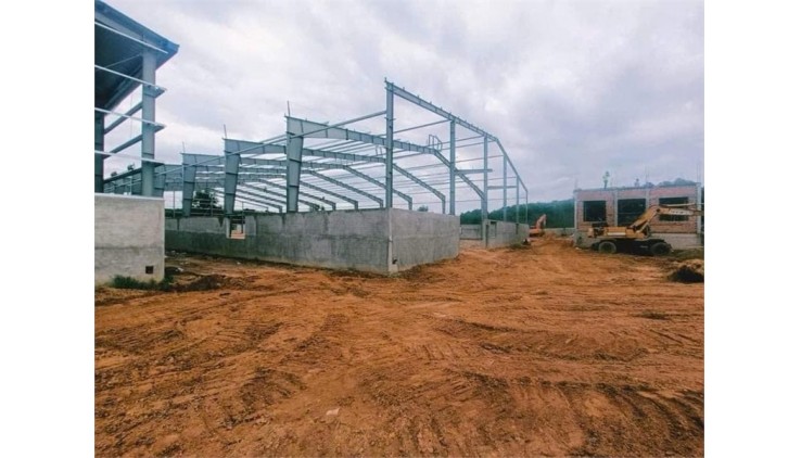 Xưởng sản xuất kinh doanh, không tiếp nhận SX có nước thải nguy hại theo QD KCN. giao liền