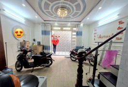 Hẻm 343/ Phan Xích Long PHÚ NHUẬN - 40M2 -  5 TẦNG ĐÚC - 4PN, 5toilet.  CÁCH 2 CĂN RA HXH  5.95 TỶ