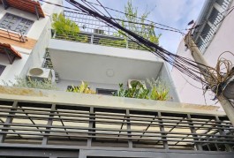 Nhà Giá Cực Tốt ! Nhà đẹp mới 3 tầng 53m Giá 6.4 tỷ