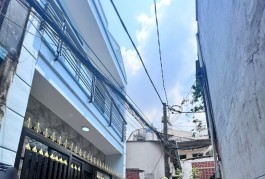 Bán nhà Tân Bình, Phạm Văn Bạch, 4 tầng, 40m2, nở hậu, xung quanh đầy đủ tiện ích, 4.5T
