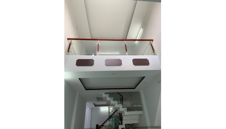 Bán nhà riêng 67m2 5 tầng Lưu Hữu Phước phường 15 quận 8 chỉ 8,2 tỷ