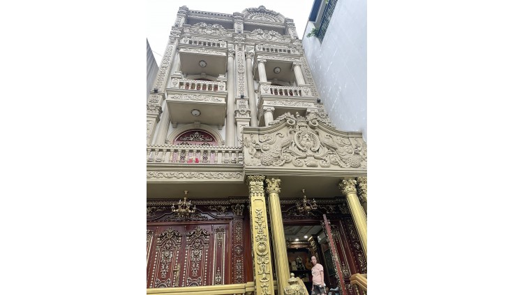Xuất cảnh bán rẻ biệt thự dát vàng đẳng cấp tại Thành phố Hồ Chí Minh