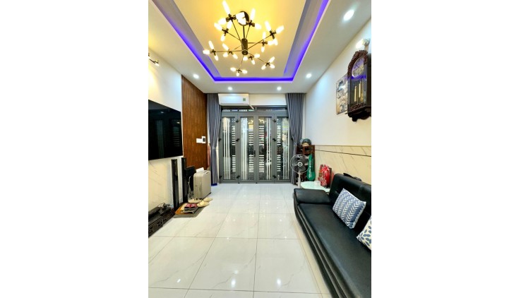 Nhà Hẻm 86/ Thích Quảng Đức 40m2  4 Tầng BTCT  - 4PN khép kín, 5wc - VUÔNG NỞ HẬU - Giá 6 tỷ 390