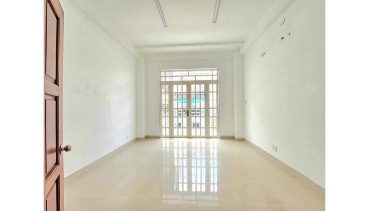 Hẻm Ô Tô, Sát Mặt Tiền, Đối Diện Khu Cityland, Gò Vấp, Phân Khúc 6 Tỷ