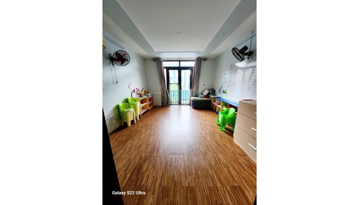 Bán Nhà Thành Thái Q.10 60m² 4 Tầng Hẻm Xe Hơi Chỉ 11,7 Tỷ  Dòng Tiền 30 Triệu/Tháng