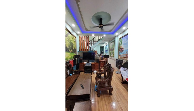 Bán nhà 12tỷ5. Đường số 11. 149m2, 3 tầng, 10mx14.5m. Linh Xuân Thủ Đức.