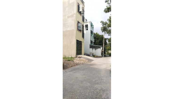 BÁN LÔ ĐẤT -  67.5M2 -  ( 4  X 17,5M ) TRUNG TÂM AN PHÚ ĐÔNG  GIÁ  : 3.2 TỶ TL.