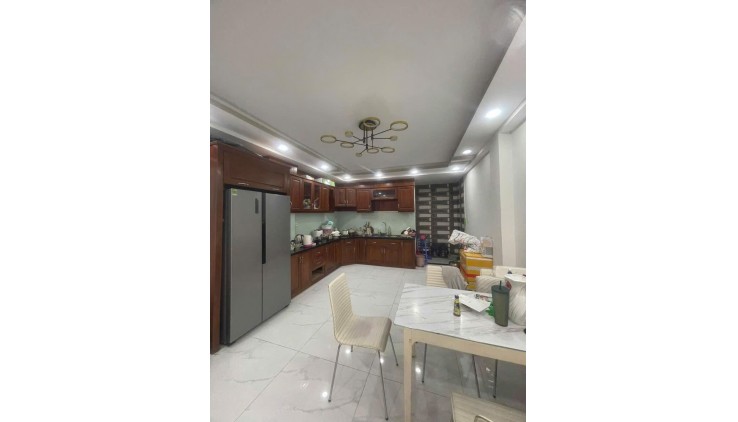 Hot... Trung tâm LINH CHIỂU - HẺM XE HƠI THÔNG KINH DOANH ĐA NGÀNH NGHỀ - 5 TẦNG ĐÚC giá giãm sâu còn 7.5 tỷ Thương Lượng