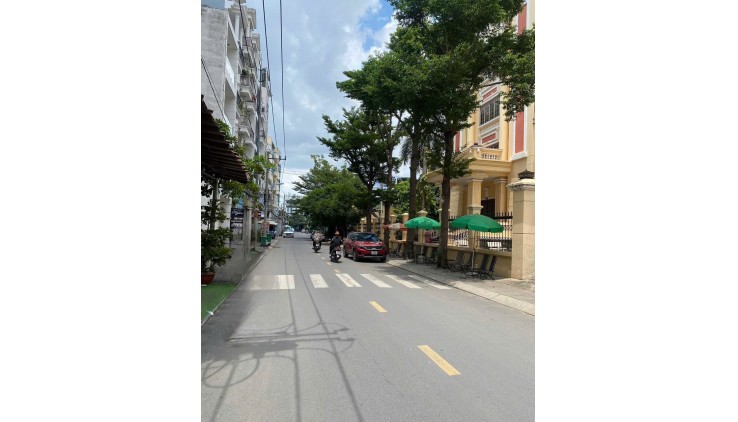 Bán nhà C4 xây CHDV ngang 5m hẻm 416 Dương Quảng Hàm 130m2 cạnh Tòa án Gò Vấp 16.6 tỷ.