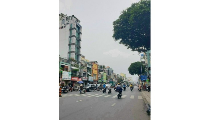 Tôi cần bán nhà 19-21 Bạch Đằng, Phường 15, Quận Bình Thạnh
