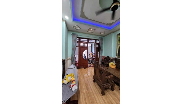 Bán nhà 12tỷ5. Đường số 11. 149m2, 3 tầng, 10mx14.5m. Linh Xuân Thủ Đức.
