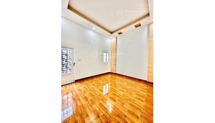 Bán Nhà HXH Lê Trọng Tấn Quận Tân Phú 3 Tầng 3PN 60m2 Chỉ nhỉnh 5 Tỷ