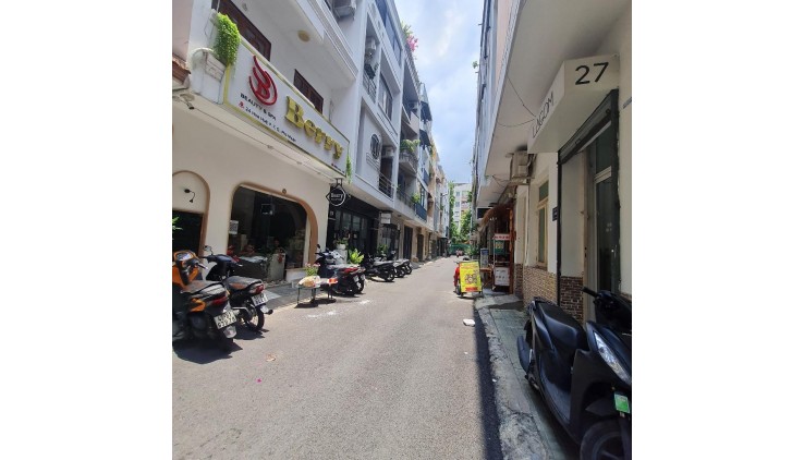 N11- Bán nhà mặt tiền Hoa Huệ Ngay Co. Opmart. Rạch Miễu 4 tầng. 40m2 chỉ 15.5 tỷ