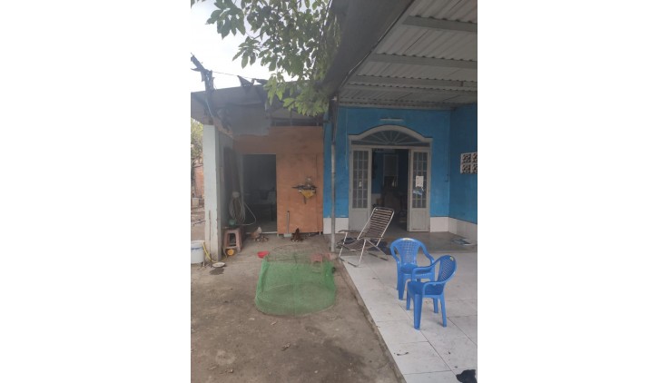 Bán nhà mặt tiền - gần thị trấn, khu Tô Ký - Đặng Thúc Vịnh, Lê Thị Hà diện tích S lớn giá mềm