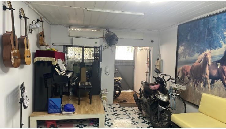 Bán nhà HXH Huỳnh Văn Bánh, Phú Nhuận, 81m2, 3 tầng, 18 tỷ