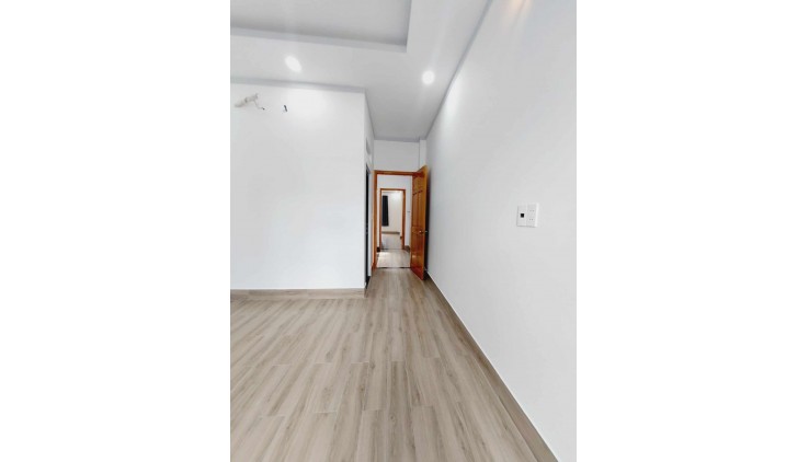 Ngộp bank Đường số 5. 260m2, 2 tầng. 6.7 tỷ Linh Xuân, Thủ Đức.