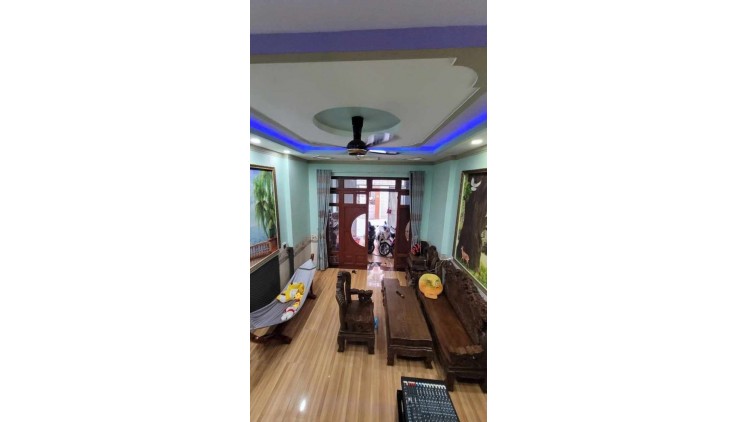Bán nhà 12tỷ5. Đường số 11. 149m2, 3 tầng, 10mx14.5m. Linh Xuân Thủ Đức.